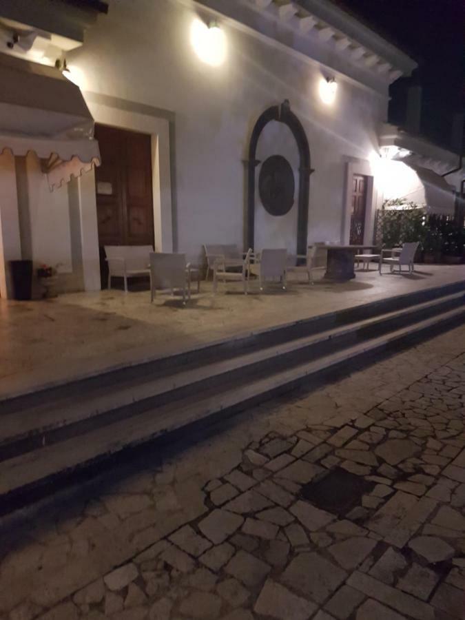 Отель La Tenuta Di Bacco Коллеферро Экстерьер фото